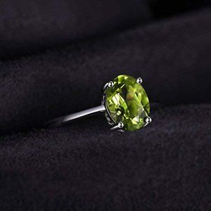 💚 1.45ct Peridot Solitaire Ring - 925 Sterling Silver